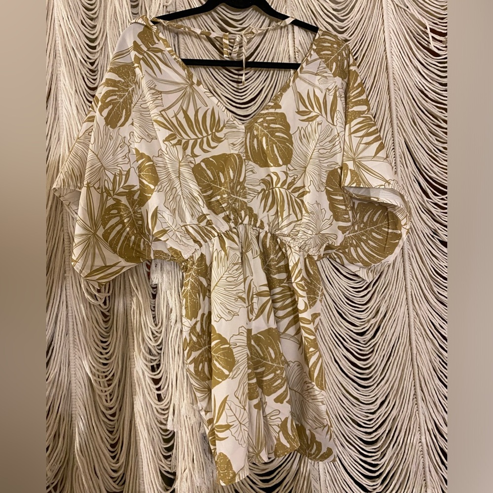 NWT Cupshe Tropical Leaf Print Bell Sleeve Romper - Picture 7 of 15